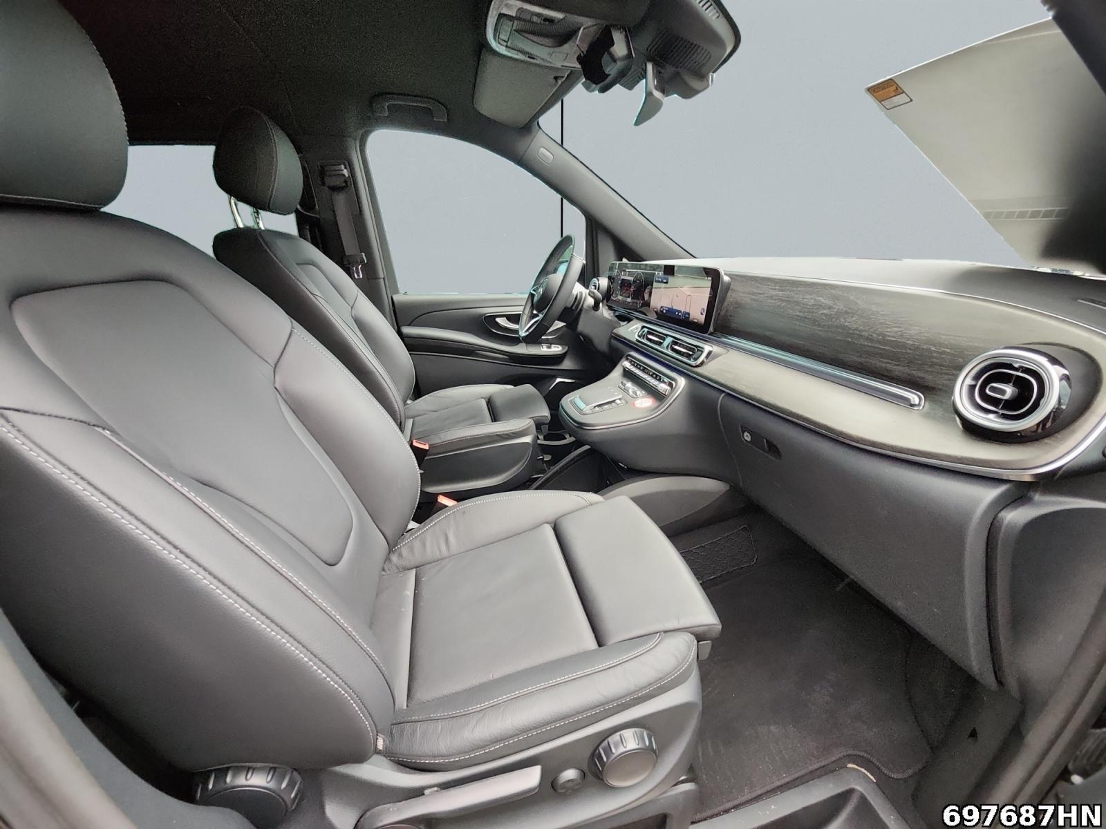 Fahrzeugabbildung Mercedes-Benz V 300 d AVANTGARDE Lang*Standh*Multibeam*Distro