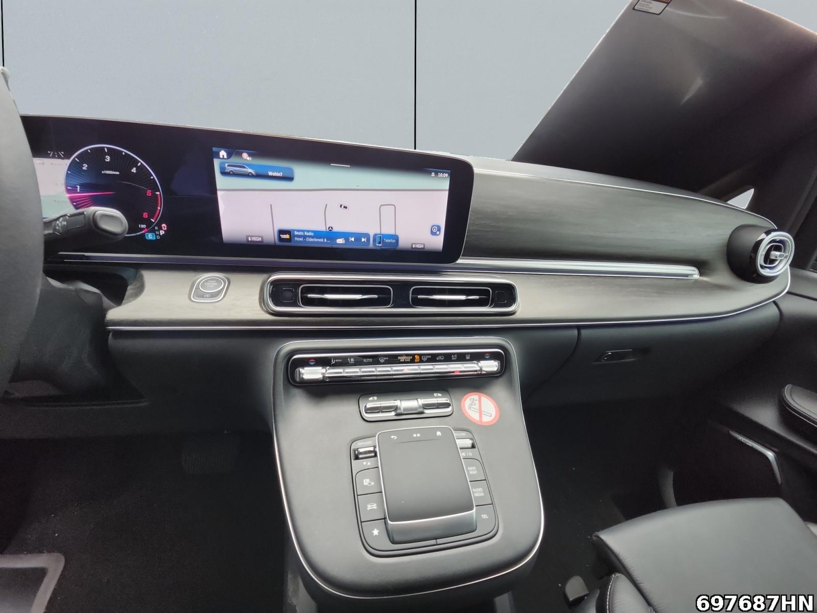 Fahrzeugabbildung Mercedes-Benz V 300 d AVANTGARDE Lang*Standh*Multibeam*Distro