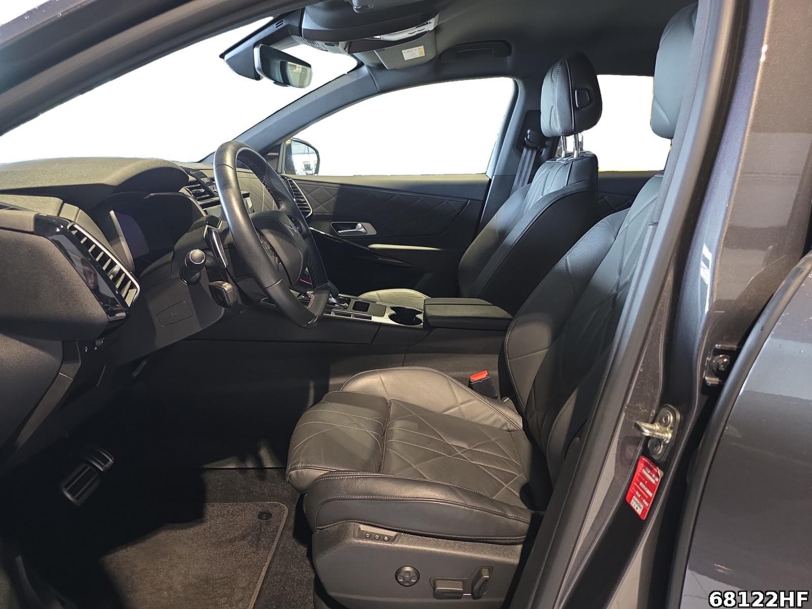Fahrzeugabbildung DS Automobiles DS7 Crossback Rivoli +FOCAL+LED+