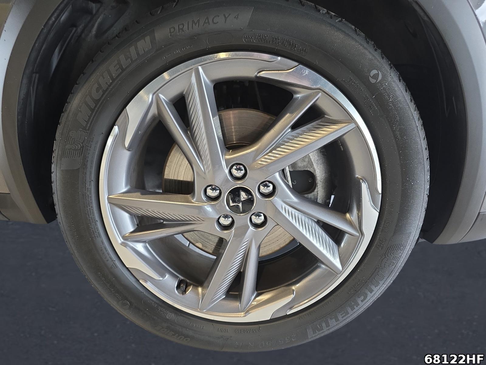Fahrzeugabbildung DS Automobiles DS7 Crossback Rivoli +FOCAL+LED+