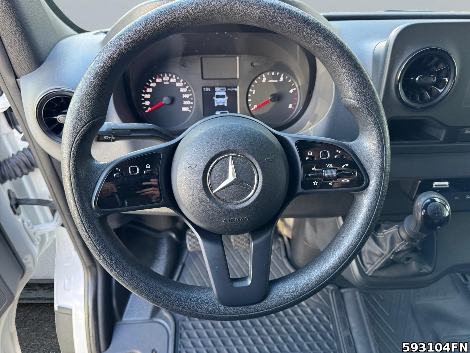 Fahrzeugabbildung Mercedes-Benz Sprinter 314 CDI *MBUX*Klima*AHK*Rückfahrkamera