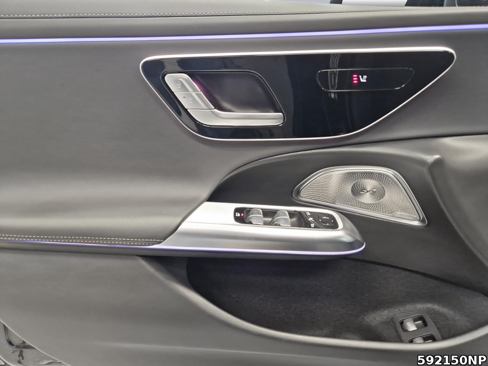 Fahrzeugabbildung Mercedes-Benz E 300 e T AMG Night AHK BURMESTER DISTRONIC LED