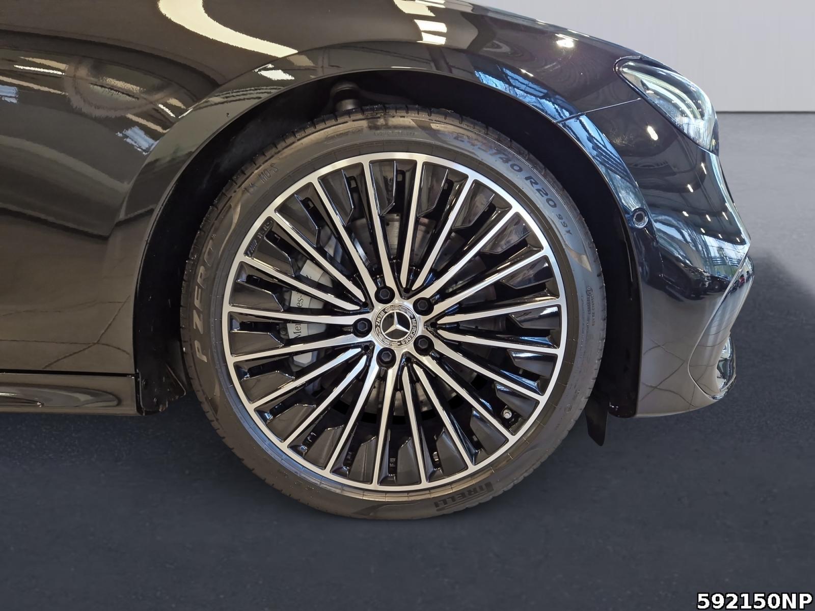 Fahrzeugabbildung Mercedes-Benz E 300 e T AMG Night AHK BURMESTER DISTRONIC LED