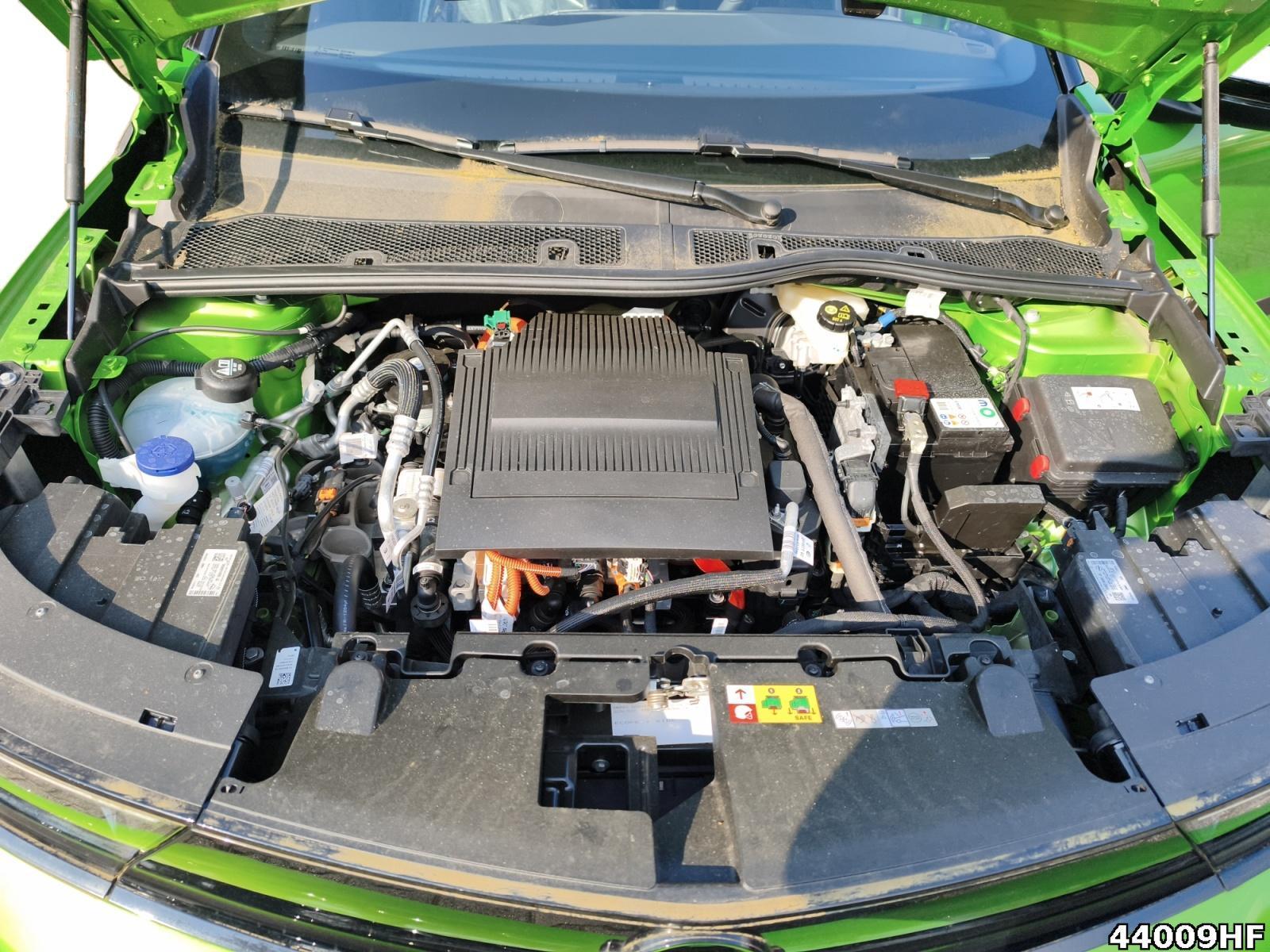 Fahrzeugabbildung Opel Mokka-e GS Elektro LED+KLIMA+SITZH+KAMERA+CHARGE