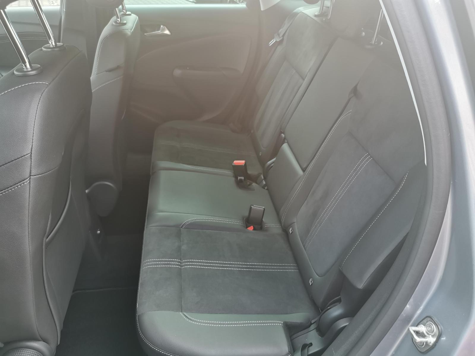 Fahrzeugabbildung Opel Crossland X Ultimate*SHZ*PDC+Cam*Head-Up*Navi*