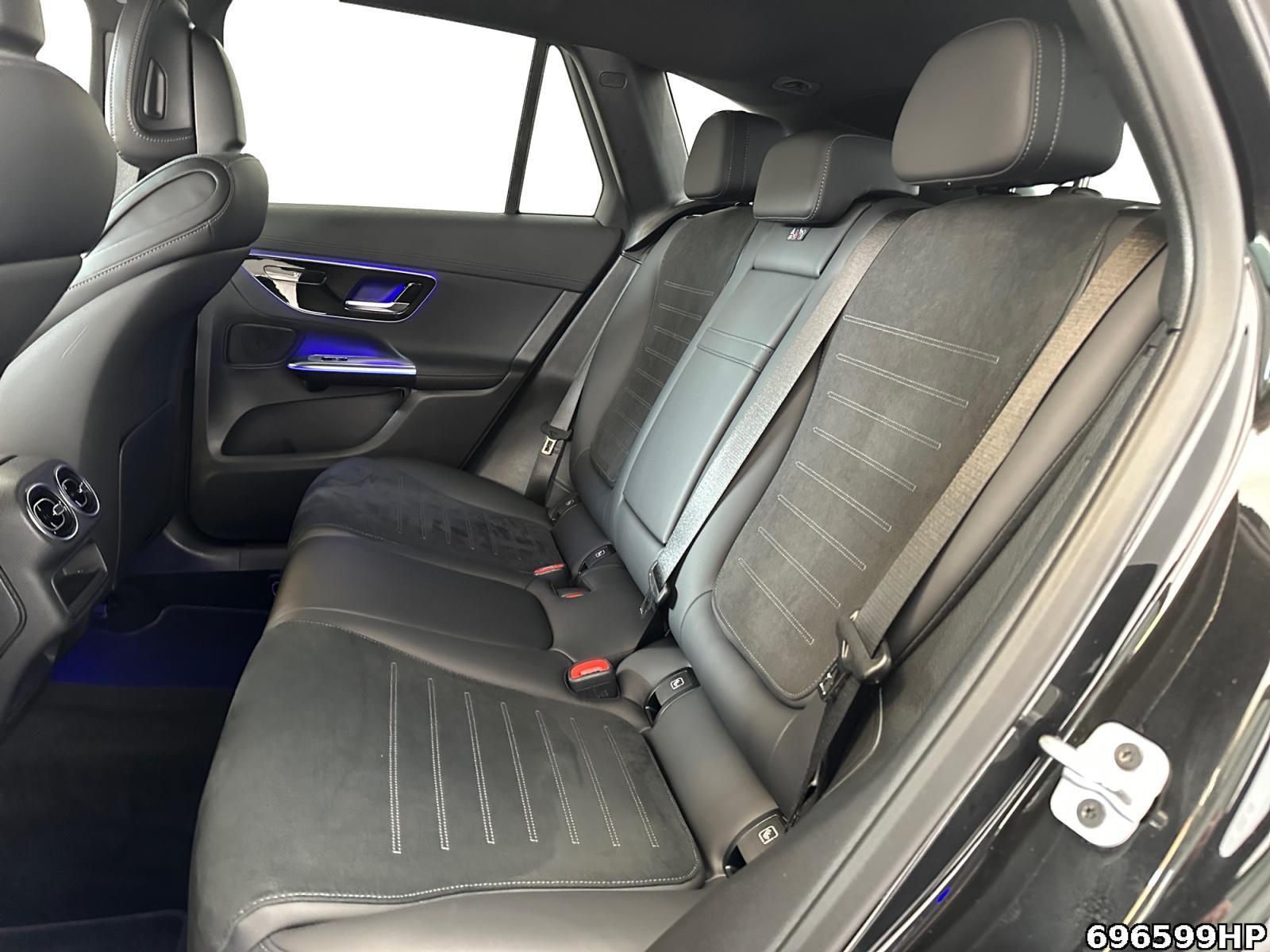 Fahrzeugabbildung Mercedes-Benz GLC 300 e 4M AMG AHK 360°Memory Lenkradhzg LED