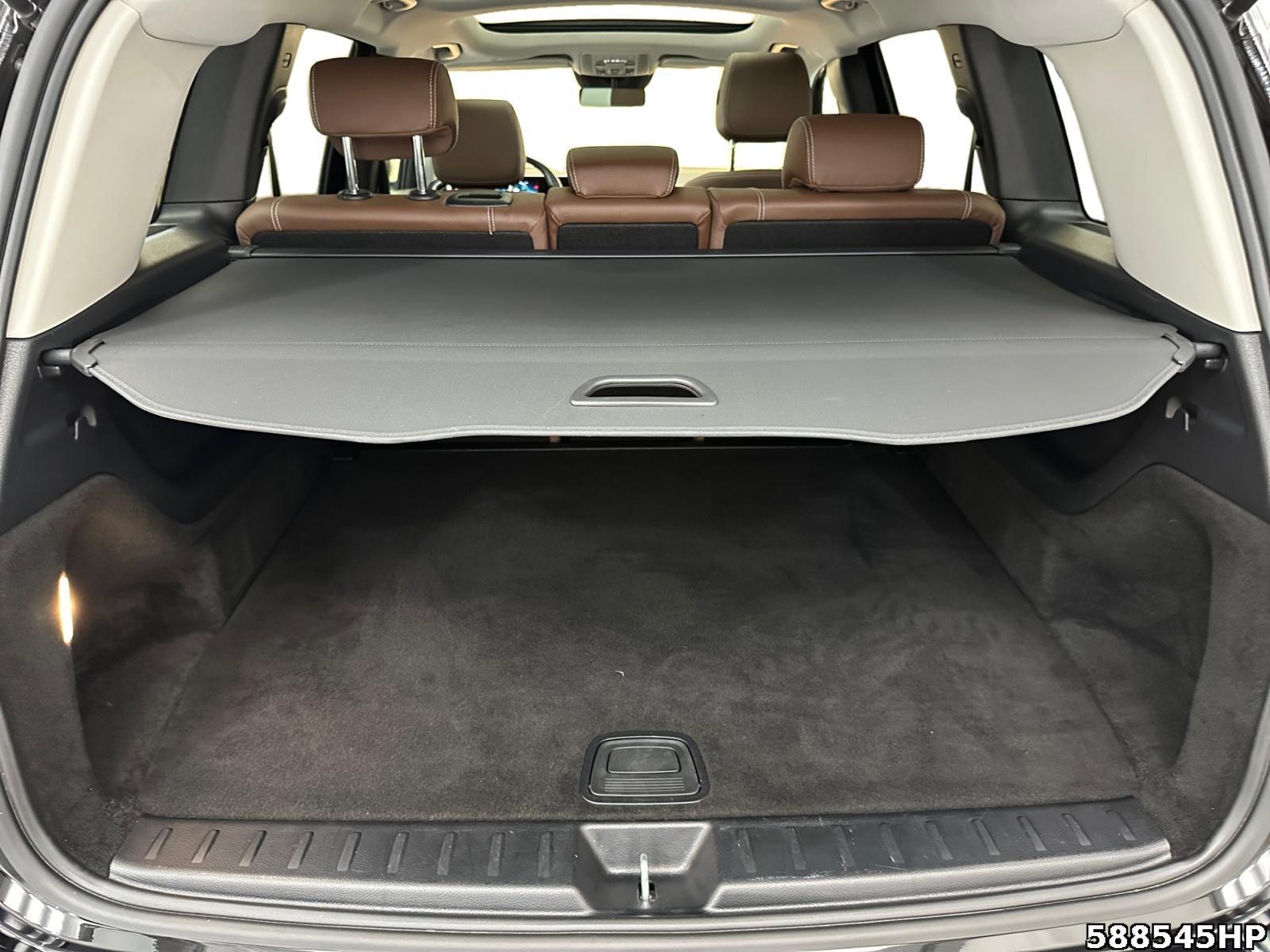 Fahrzeugabbildung Mercedes-Benz GLB 200 d Progressive DISTRONIC Panorama Kamera