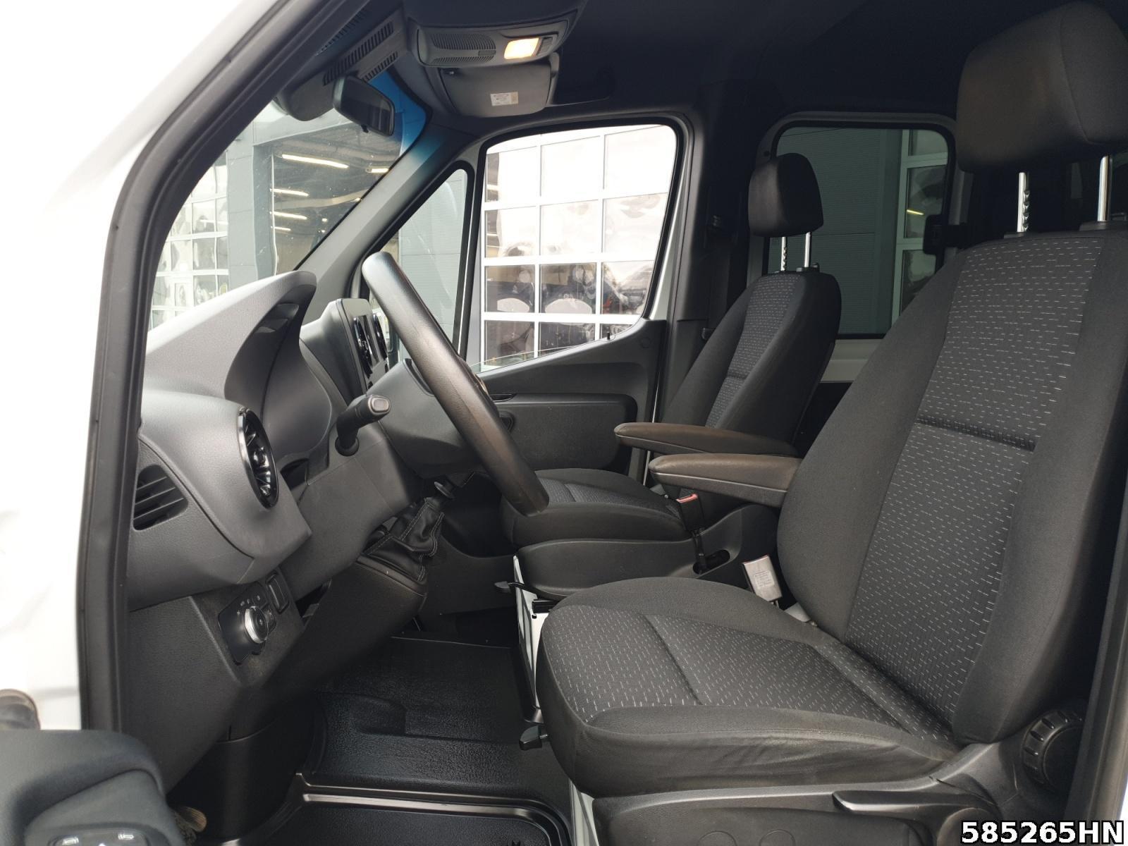 Fahrzeugabbildung Mercedes-Benz Sprinter 314CDI DOKA*STandh*AHK*Klima*Navi*6-Si