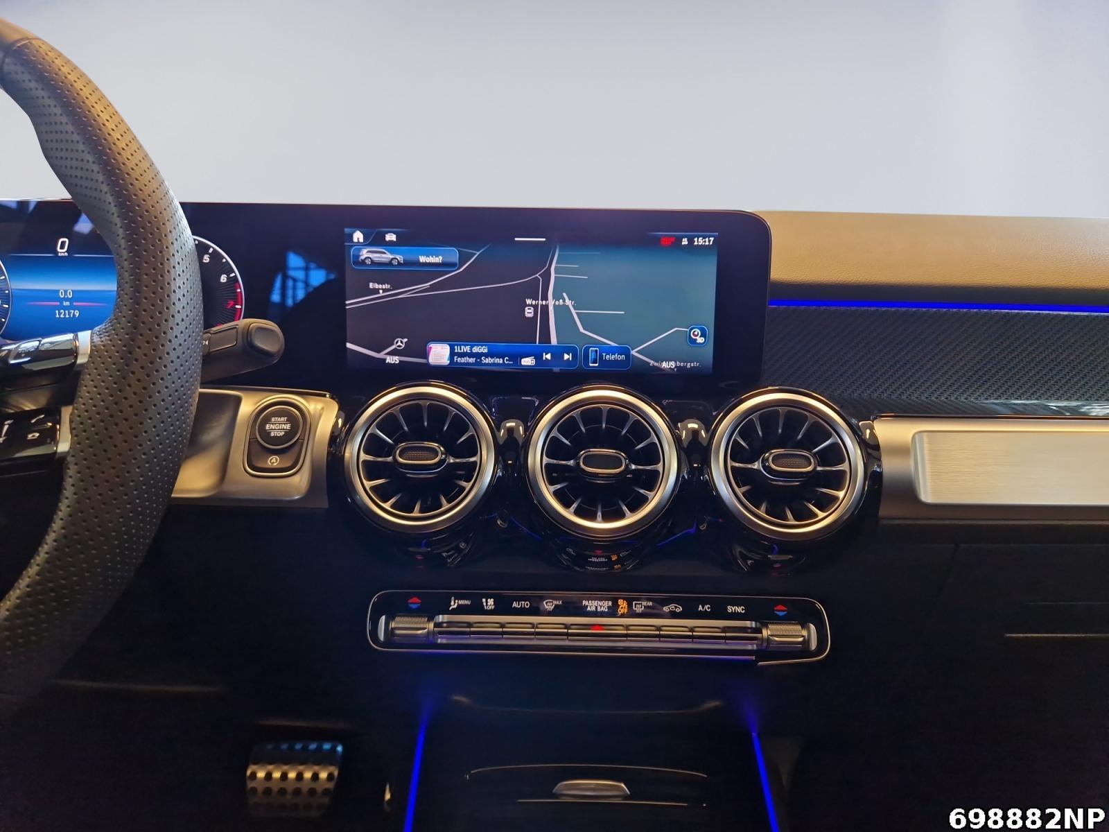 Fahrzeugabbildung Mercedes-Benz GLB 250 4M AMG Pano AHK Adv. Sound Lenkradhzg
