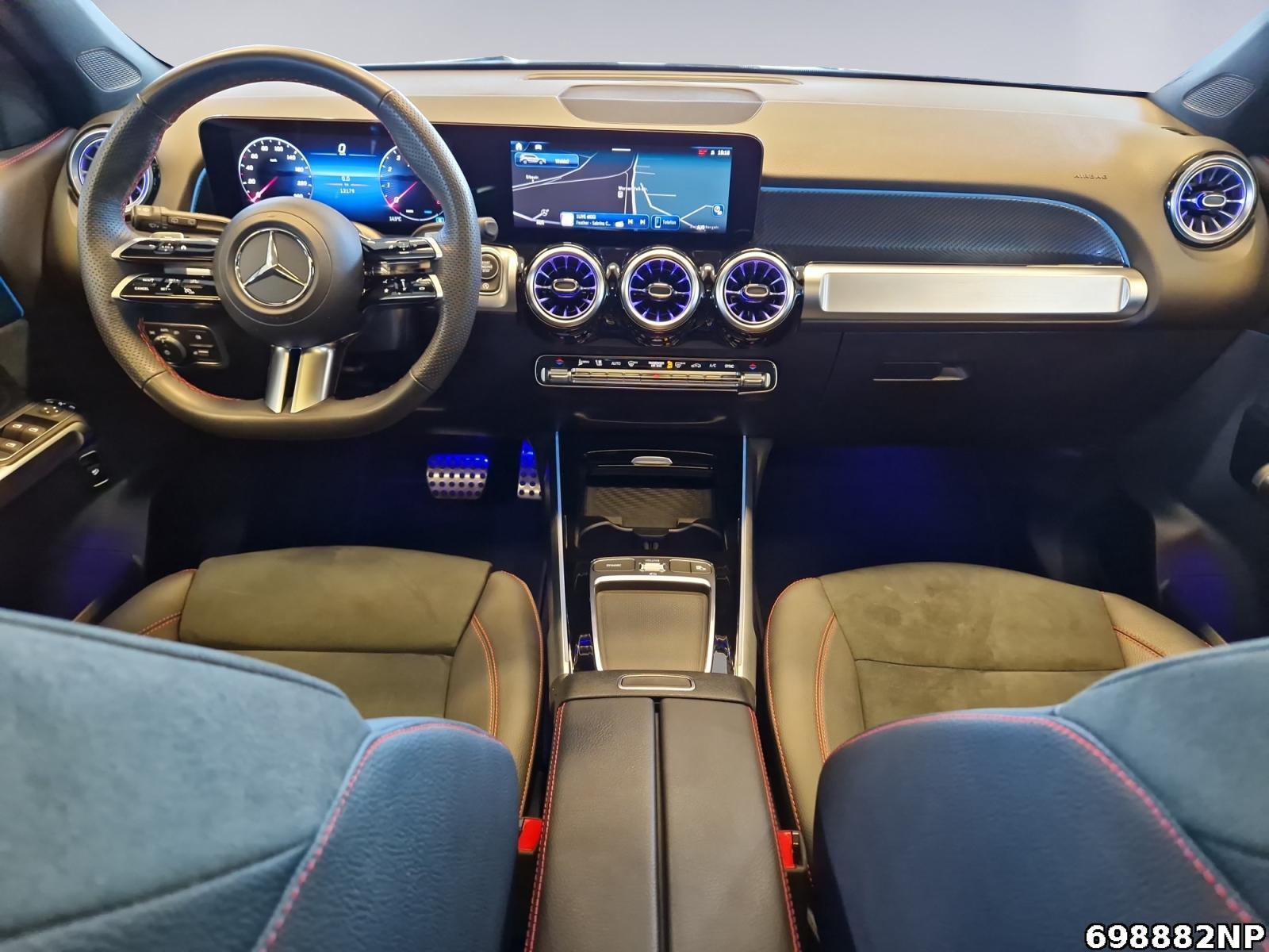Fahrzeugabbildung Mercedes-Benz GLB 250 4M AMG Pano AHK Adv. Sound Lenkradhzg
