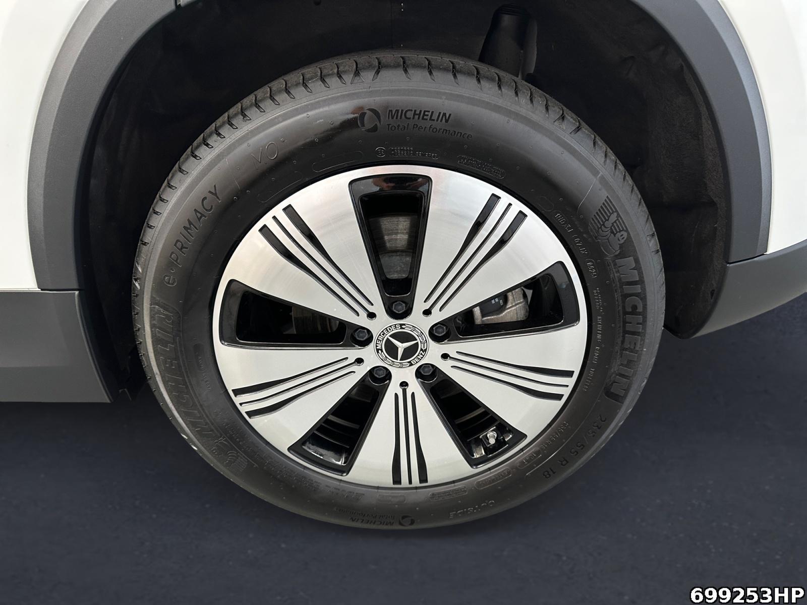Fahrzeugabbildung Mercedes-Benz EQA 4M Progressive Advanced Kamera Totw.18