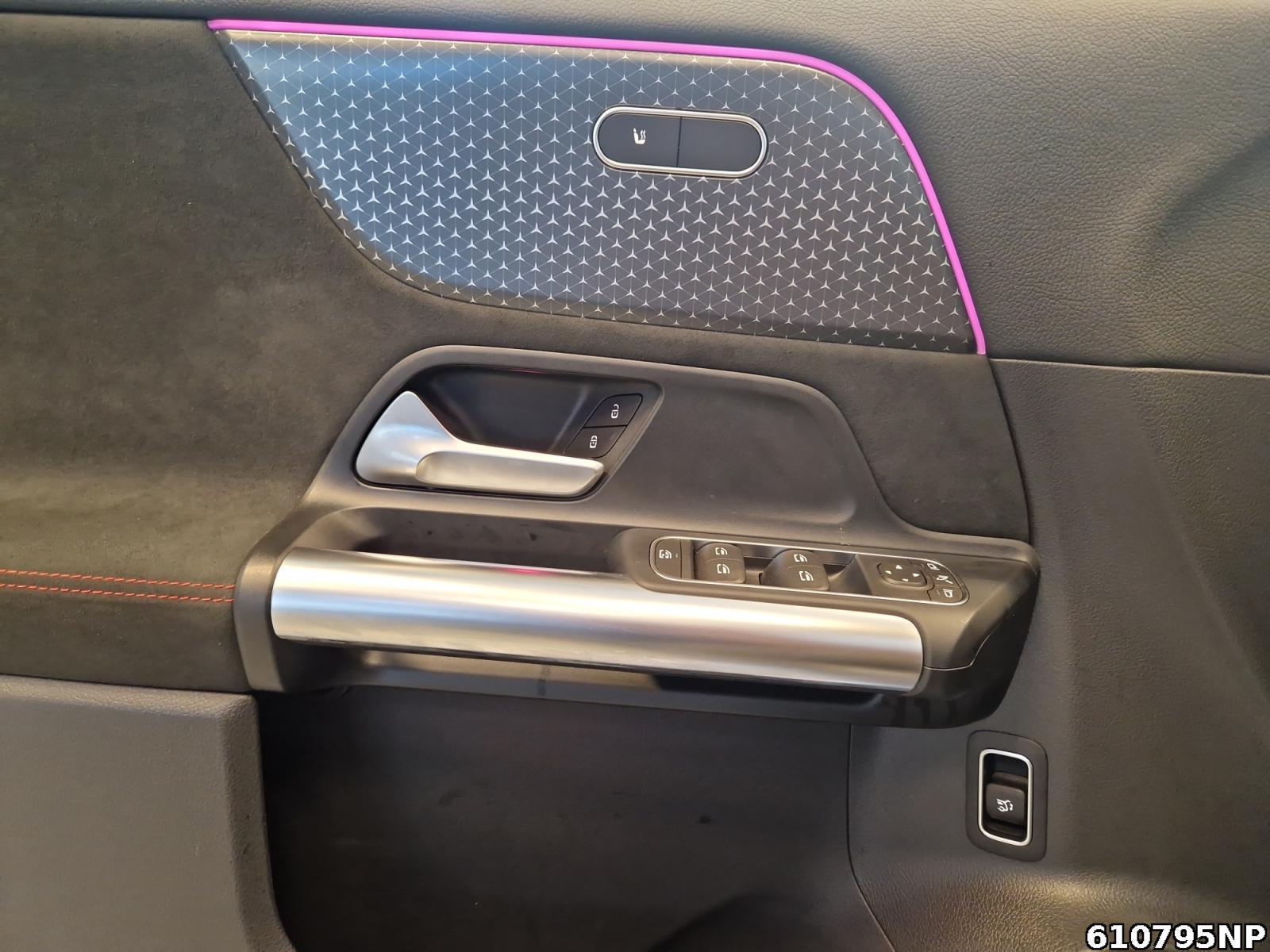 Fahrzeugabbildung Mercedes-Benz EQA 4M AMG Totwinkel Kamera CarPlay LED