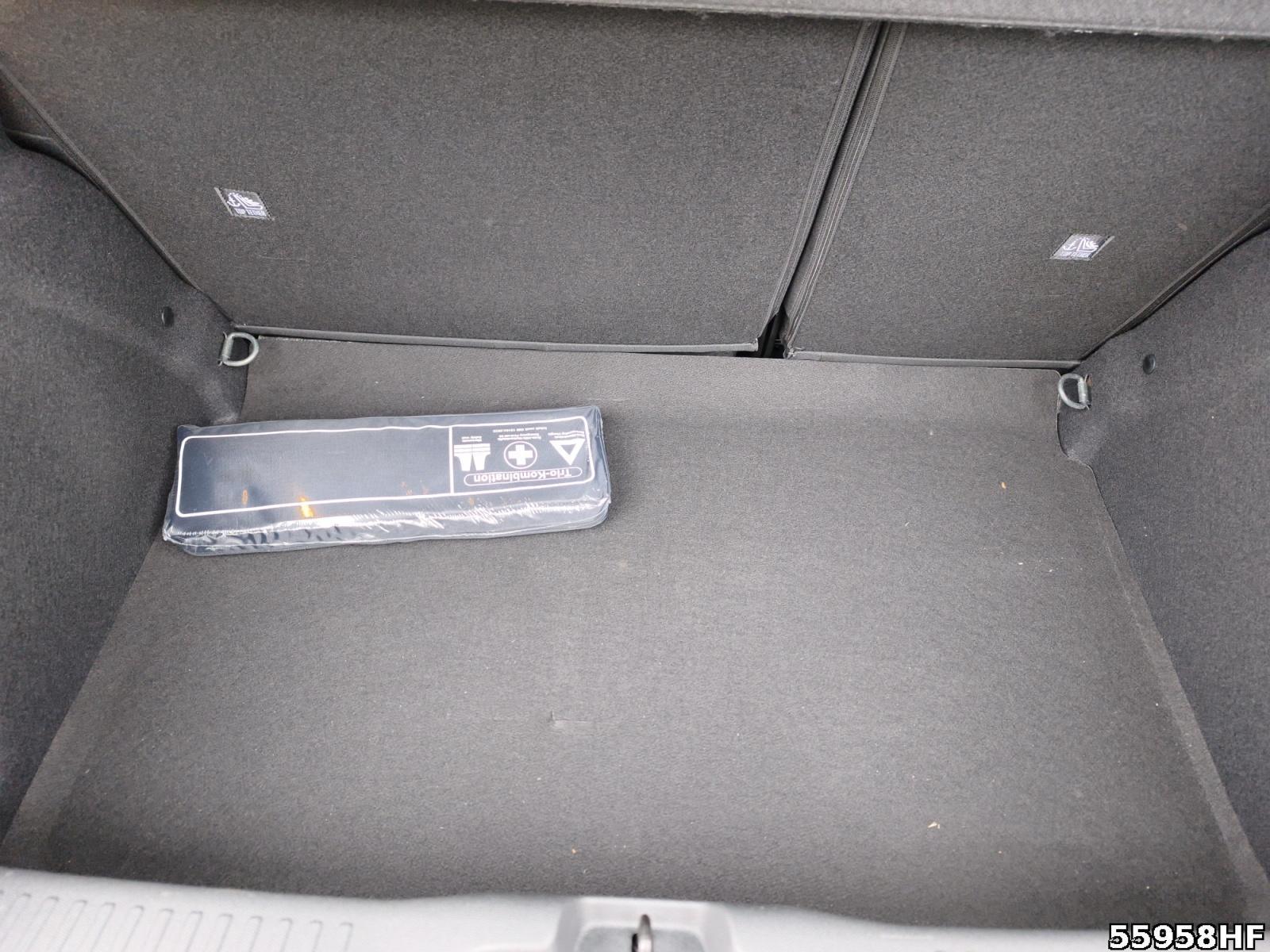 Fahrzeugabbildung Citroën C3 Plus 100 PS MT
