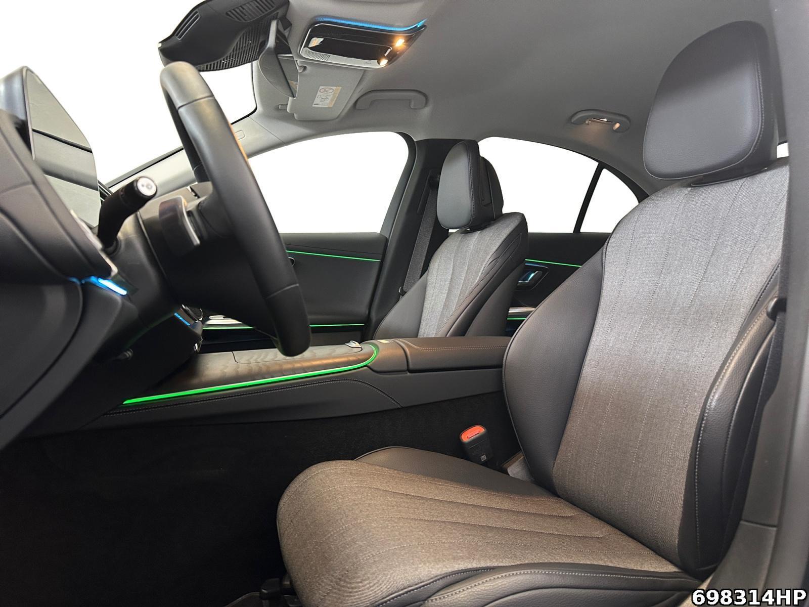 Fahrzeugabbildung Mercedes-Benz E 220 d Avantgarde AHK Kamera DISTRONIC CarPlay