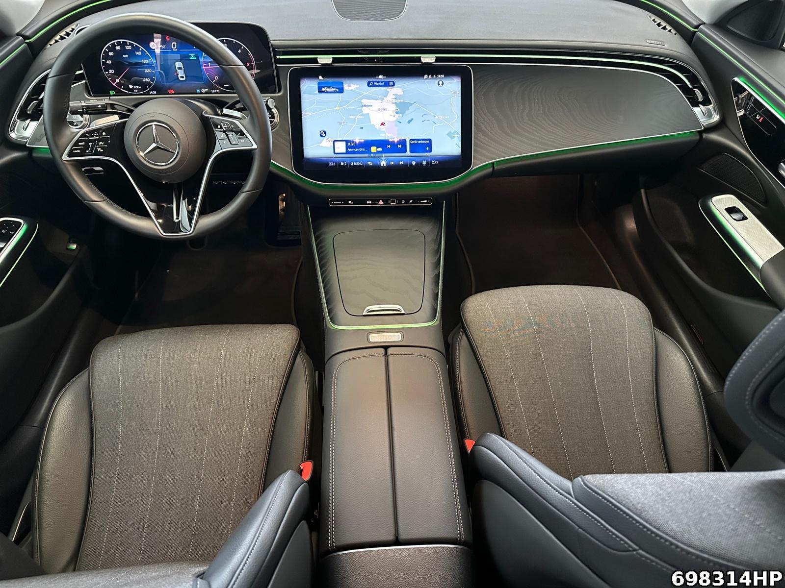 Fahrzeugabbildung Mercedes-Benz E 220 d Avantgarde AHK Kamera DISTRONIC CarPlay