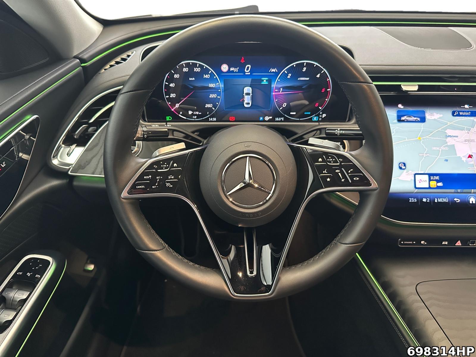 Fahrzeugabbildung Mercedes-Benz E 220 d Avantgarde AHK Kamera DISTRONIC CarPlay