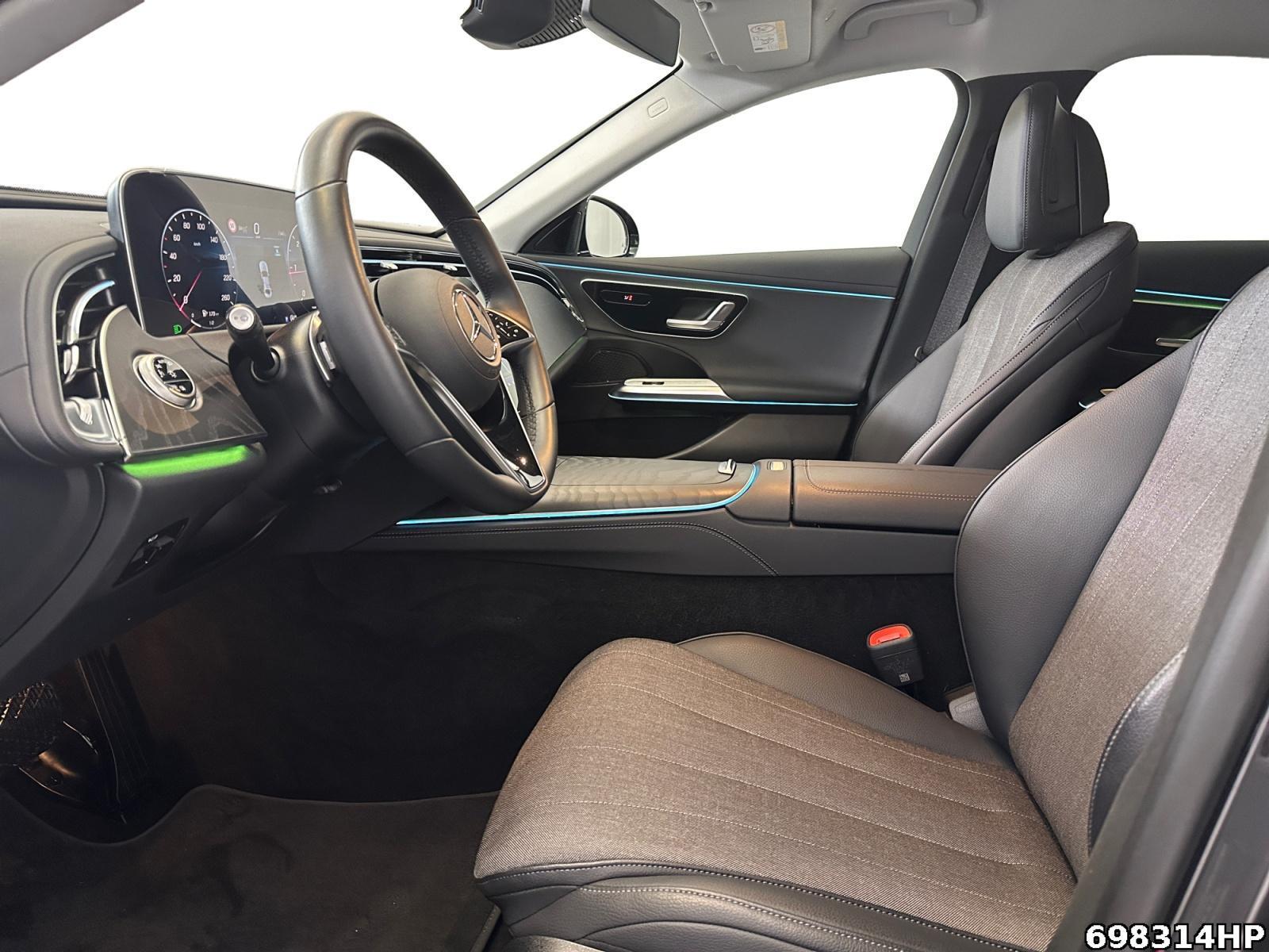 Fahrzeugabbildung Mercedes-Benz E 220 d Avantgarde AHK Kamera DISTRONIC CarPlay
