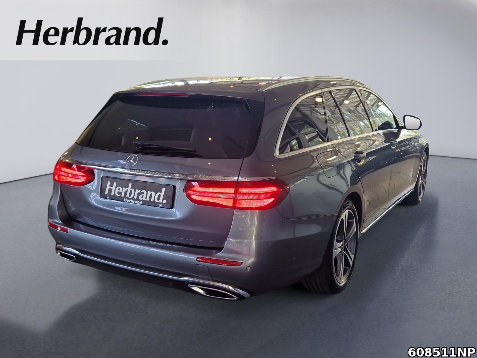 Fahrzeugabbildung Mercedes-Benz E 400 Avantgarde Ambiente Multibeam Apple DAB+