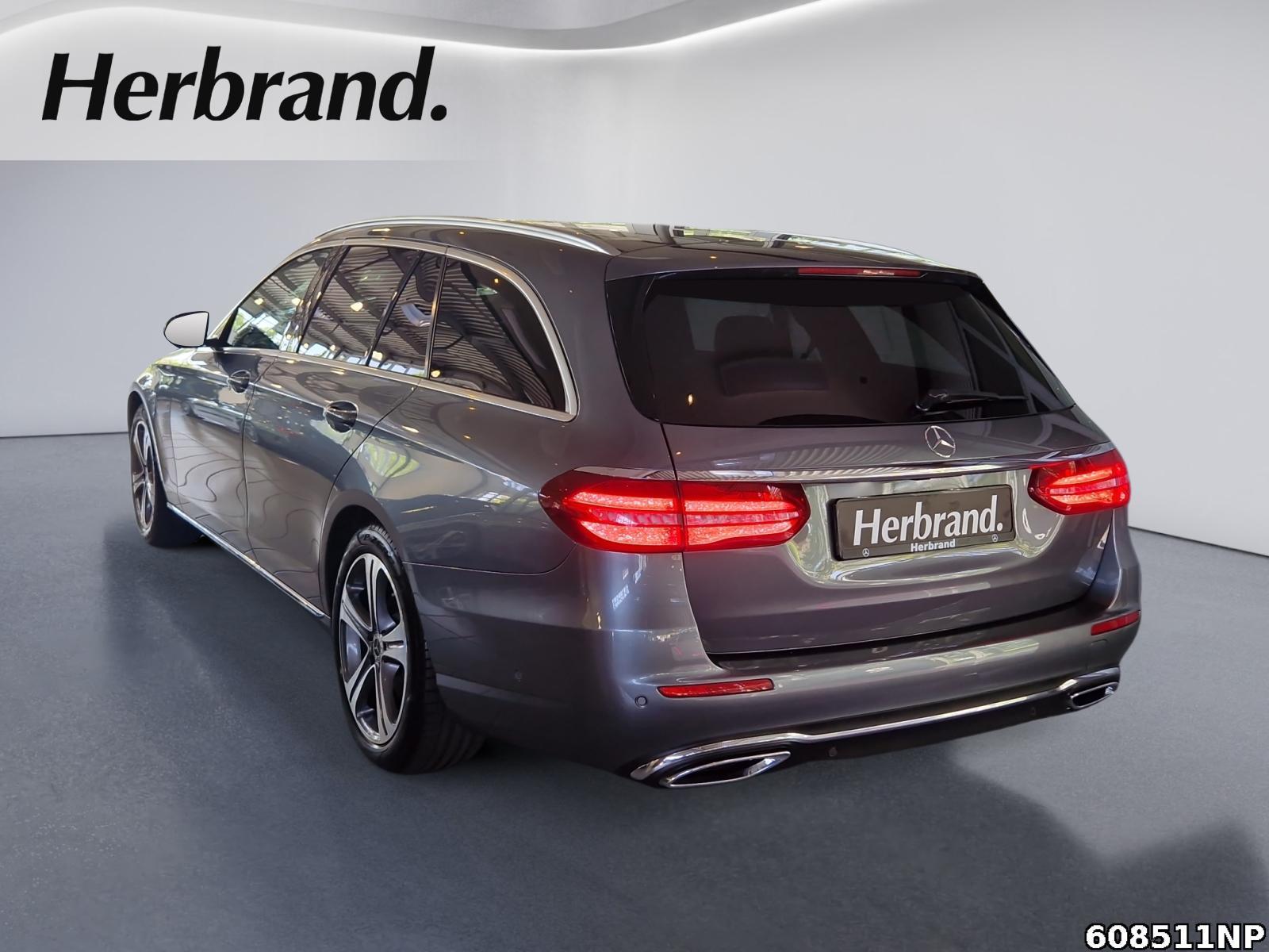 Fahrzeugabbildung Mercedes-Benz E 400 Avantgarde Ambiente Multibeam Apple DAB+