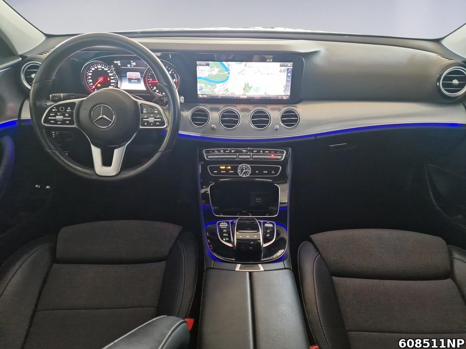 Fahrzeugabbildung Mercedes-Benz E 400 Avantgarde Ambiente Multibeam Apple DAB+