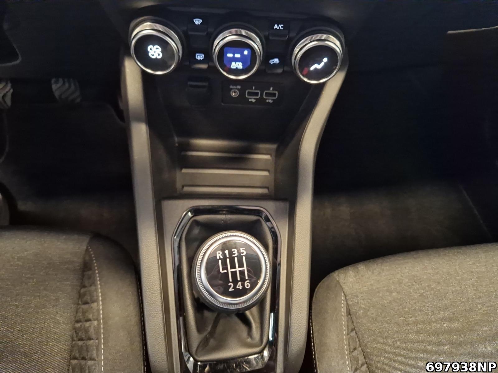 Fahrzeugabbildung Renault Clio 1.0 TCe Business Edition