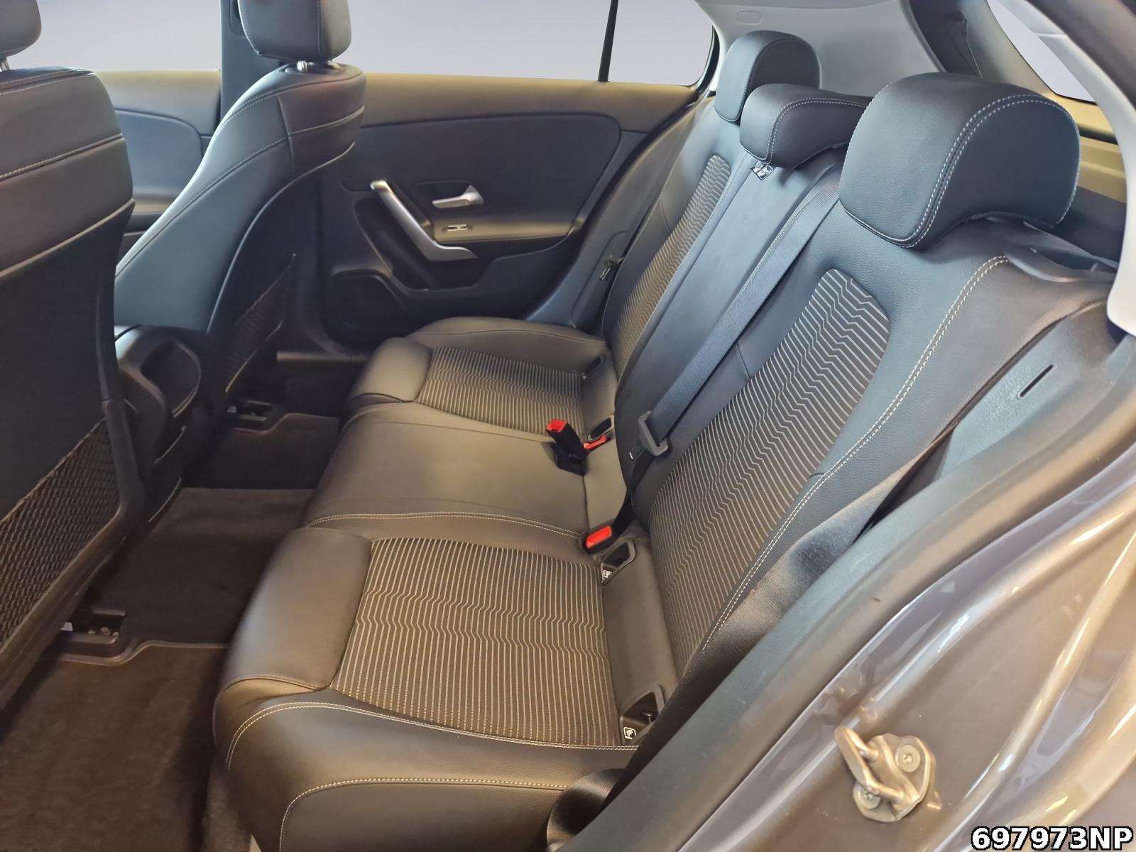 Fahrzeugabbildung Mercedes-Benz A 220 Progressive Business-Paket LED Spurhalte.