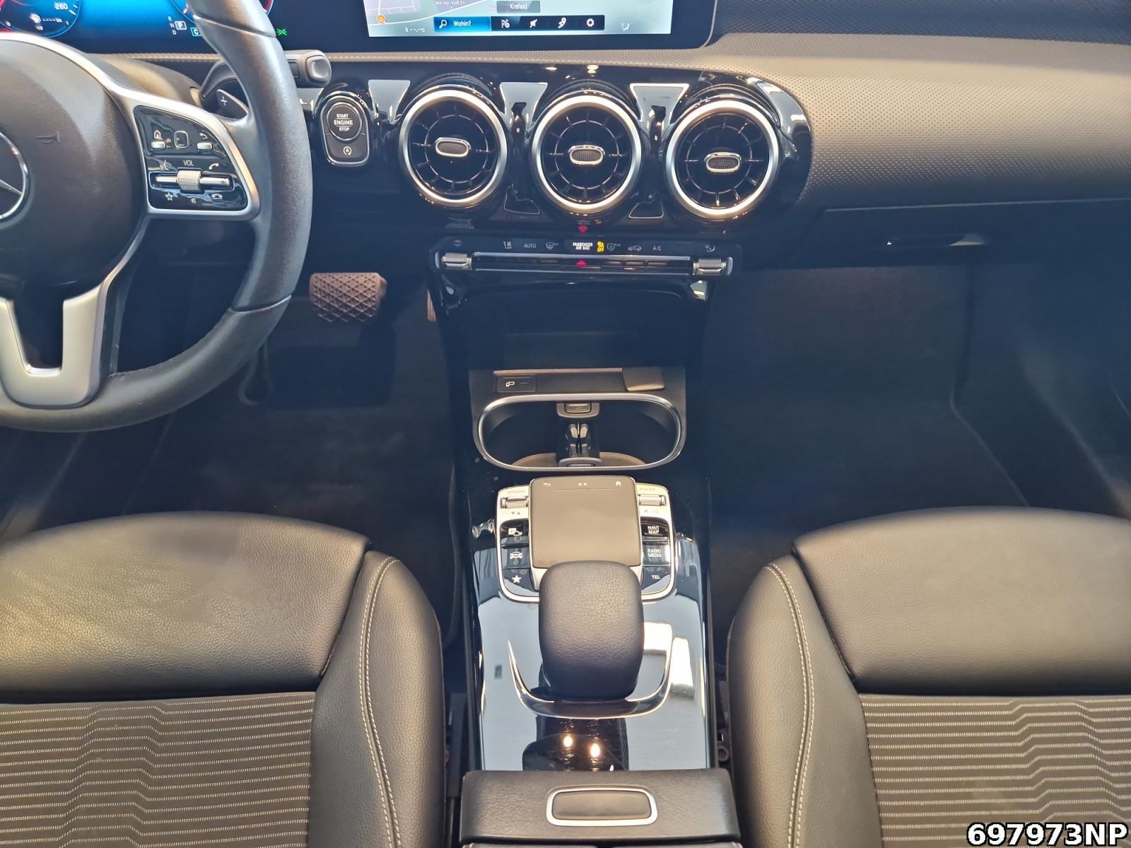 Fahrzeugabbildung Mercedes-Benz A 220 Progressive Business-Paket LED Spurhalte.
