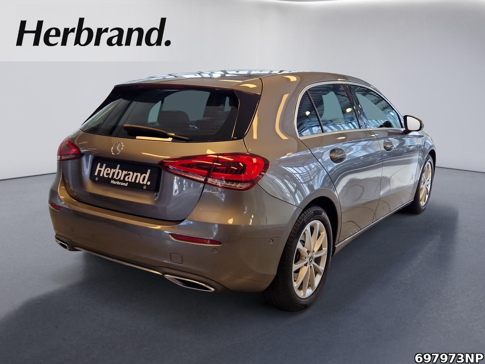 Fahrzeugabbildung Mercedes-Benz A 220 Progressive Business-Paket LED Spurhalte.