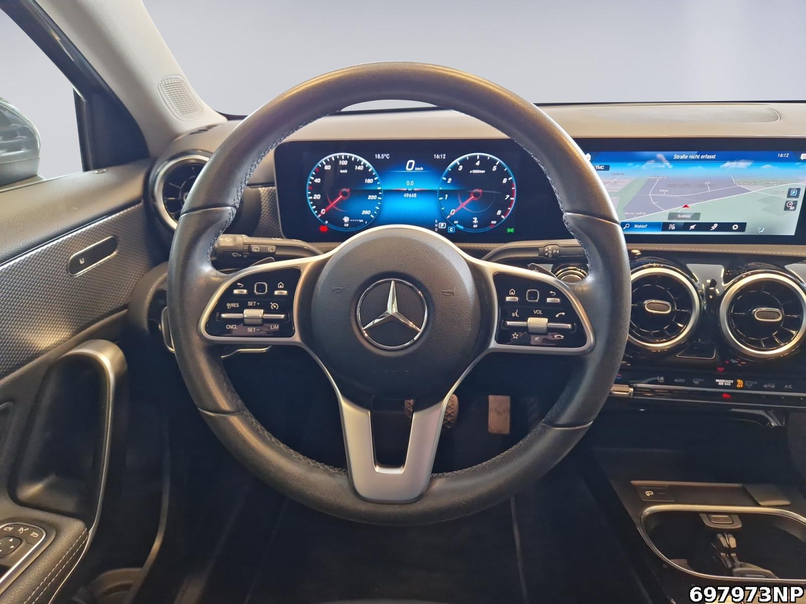 Fahrzeugabbildung Mercedes-Benz A 220 Progressive Business-Paket LED Spurhalte.