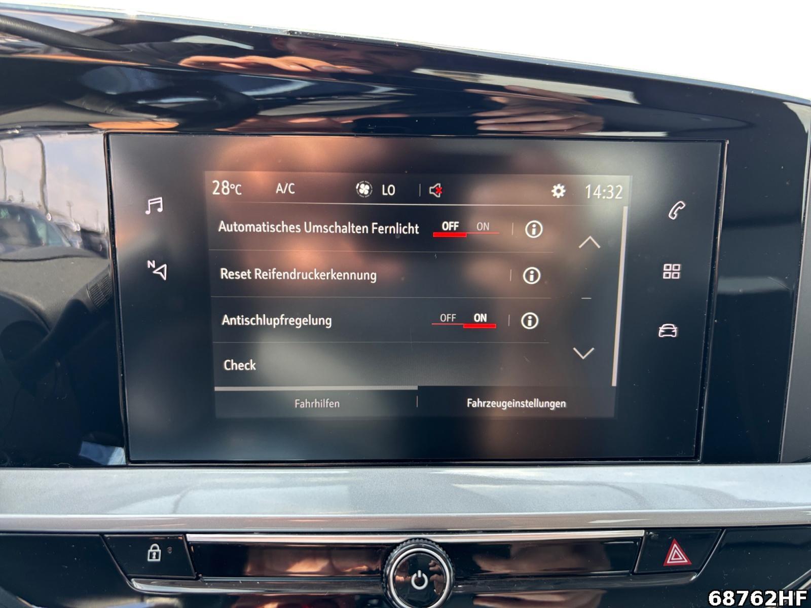 Fahrzeugabbildung Opel Mokka -e, Elegance