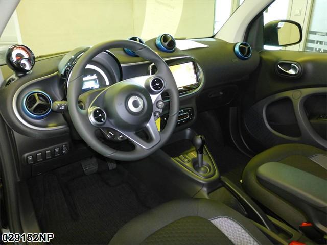 Fahrzeugabbildung Smart ForTwo EQ Passion+22KW+Advanced Paket