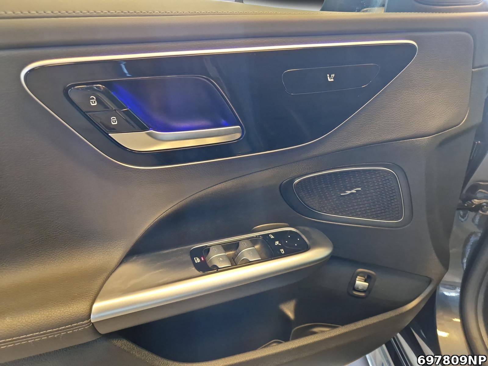 Fahrzeugabbildung Mercedes-Benz C 300 AMG AHK Pano 360° Digital-Light