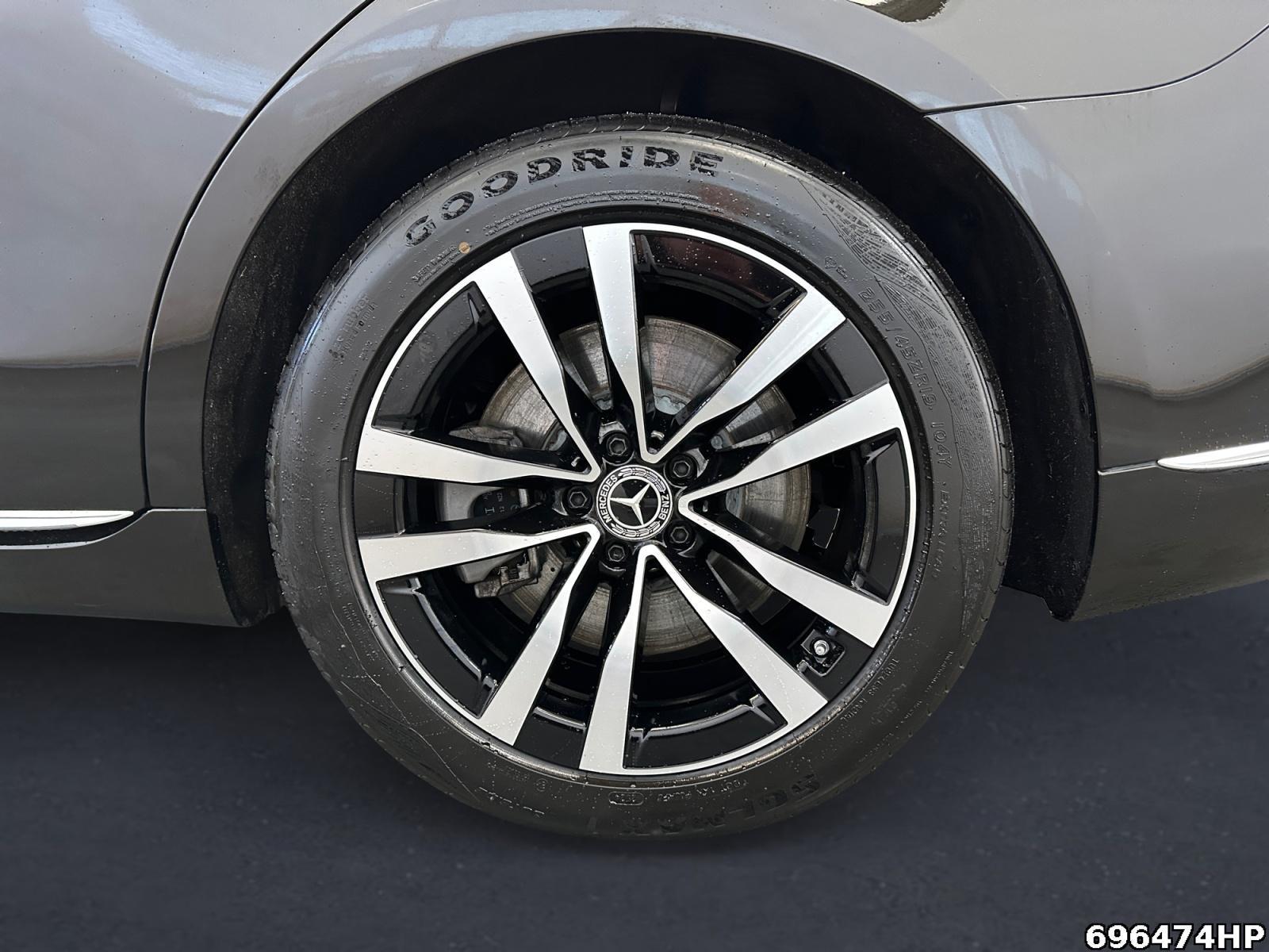 Fahrzeugabbildung Mercedes-Benz S 580 e Limousine lang BURMESTER Pano DISTRONIC