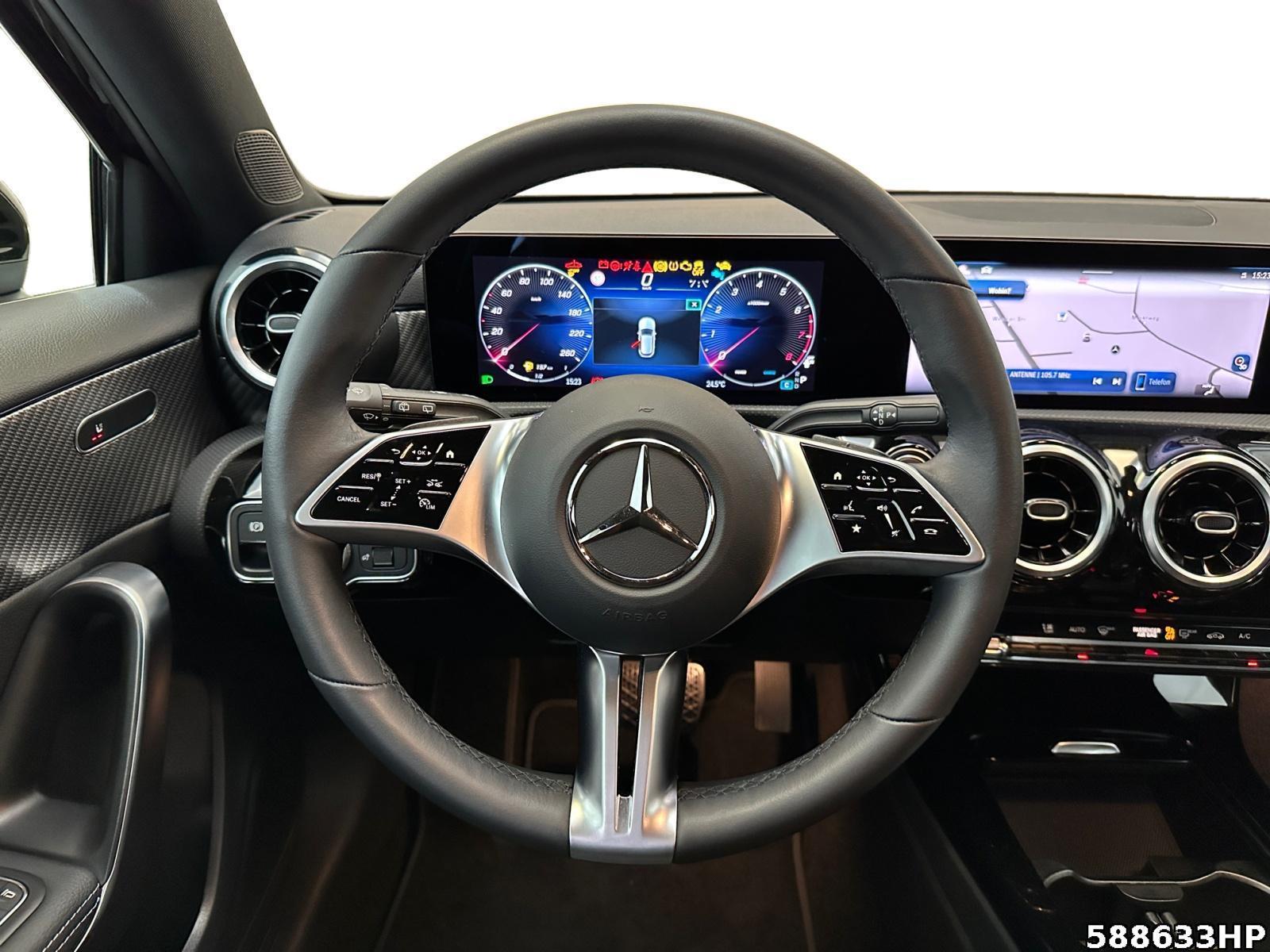 Fahrzeugabbildung Mercedes-Benz A 180 Progressive Lenkradhzg Rückfahrkamera LED