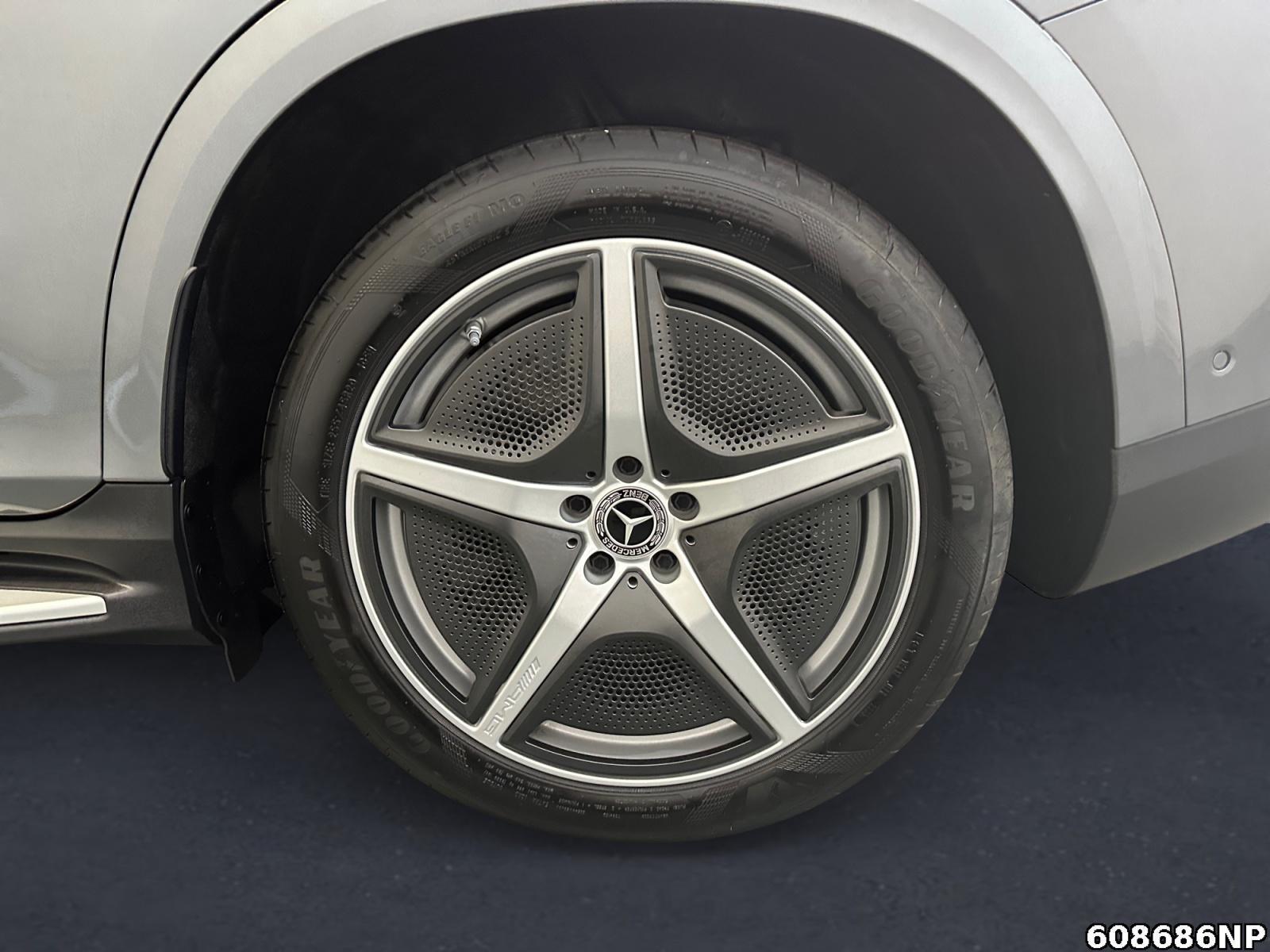 Fahrzeugabbildung Mercedes-Benz EQE SUV 350+ AMG Memory AHK Assistenz GUARD 360