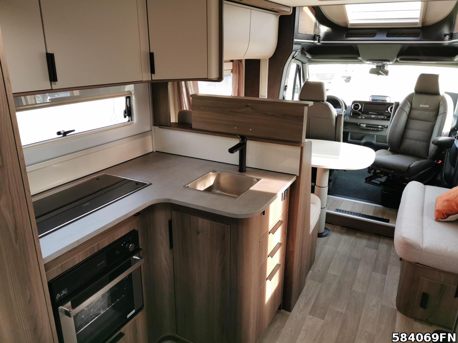 Fahrzeugabbildung Kabe TM Royal X 810 LXL 2026 Solar 300 Ah