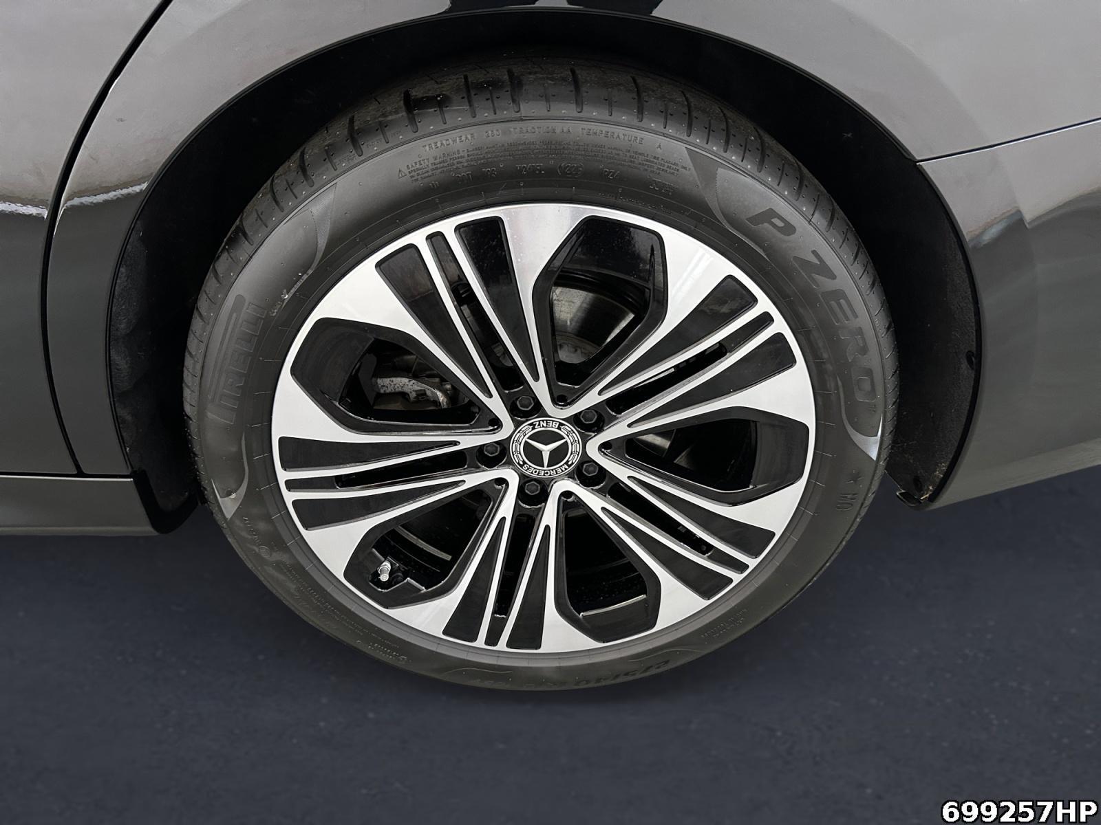 Fahrzeugabbildung Mercedes-Benz E 200 Avantgarde LED Navi 19