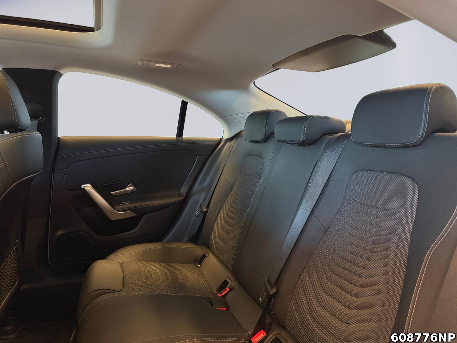 Fahrzeugabbildung Mercedes-Benz CLA 180 Progressive Pano Kamera Lenkradhzg LED.
