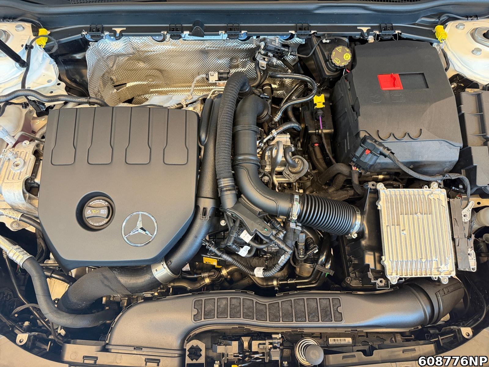 Fahrzeugabbildung Mercedes-Benz CLA 180 Progressive Pano Kamera Lenkradhzg LED.