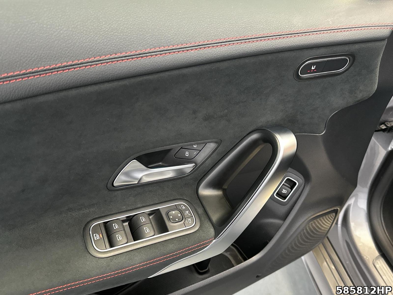 Fahrzeugabbildung Mercedes-Benz CLA 250 Shooting Brake 4M AMG Keyless 360° USB+