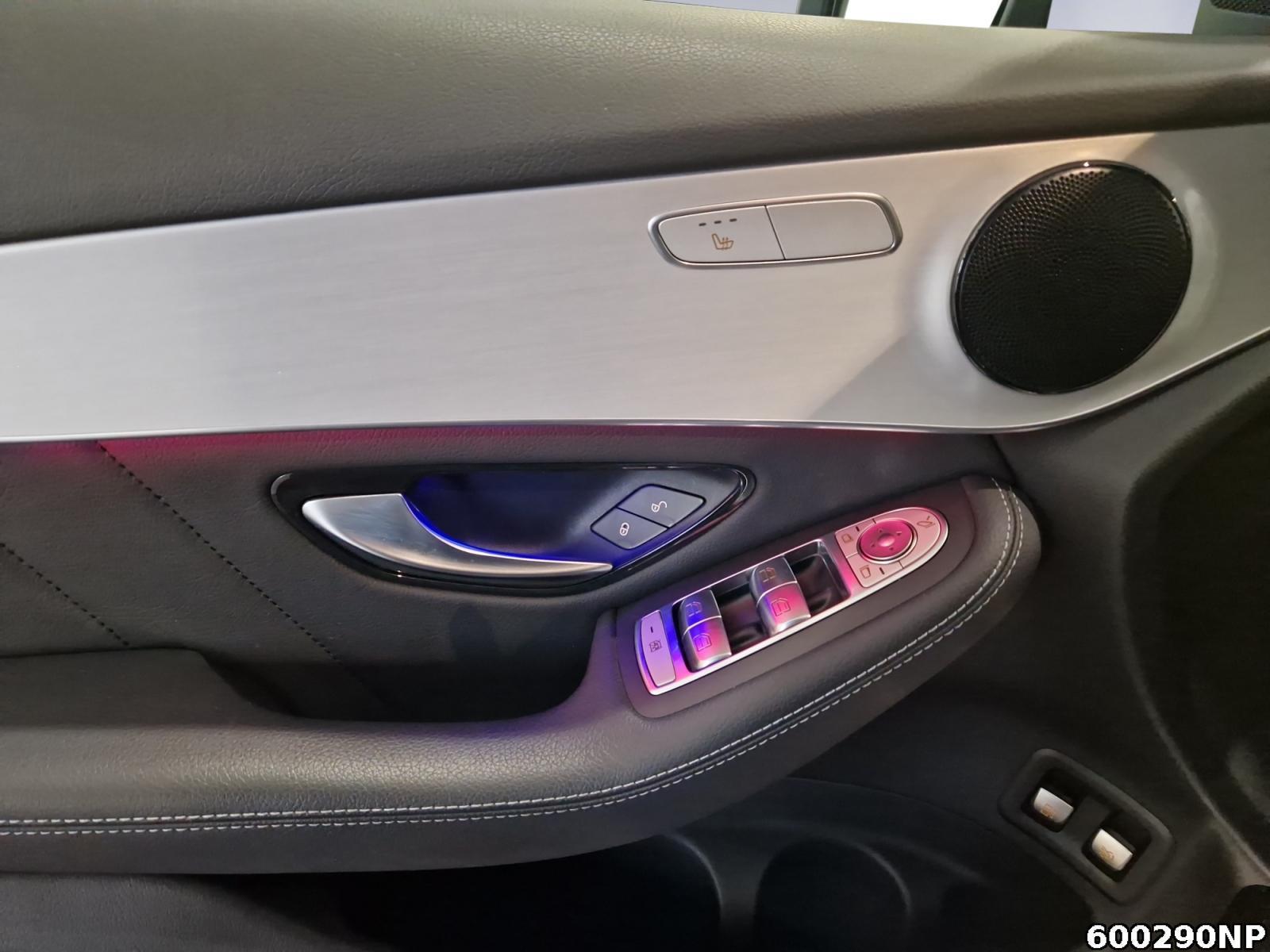 Fahrzeugabbildung Mercedes-Benz GLC 300 e 4M Coupé AMG DISTRONIC Night 360° 19