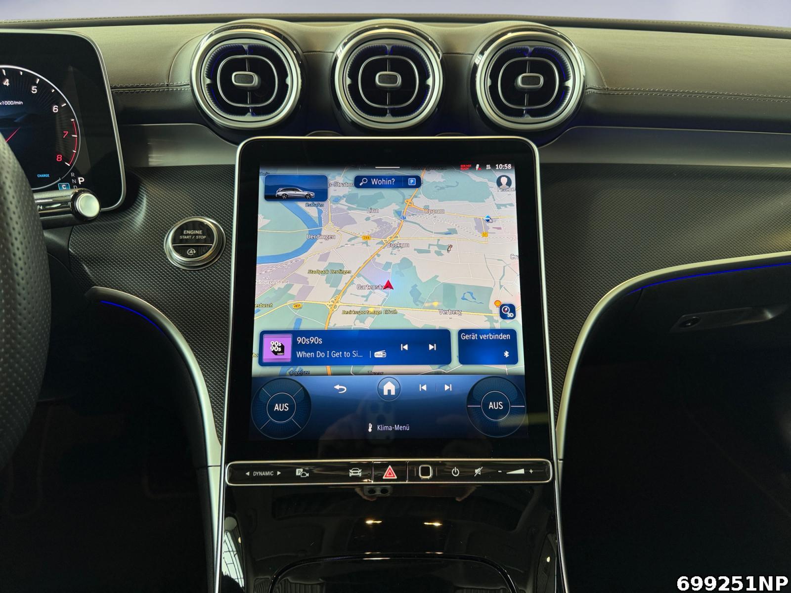 Fahrzeugabbildung Mercedes-Benz C 200 T AMG AHK Panorama Night Memory Carplay
