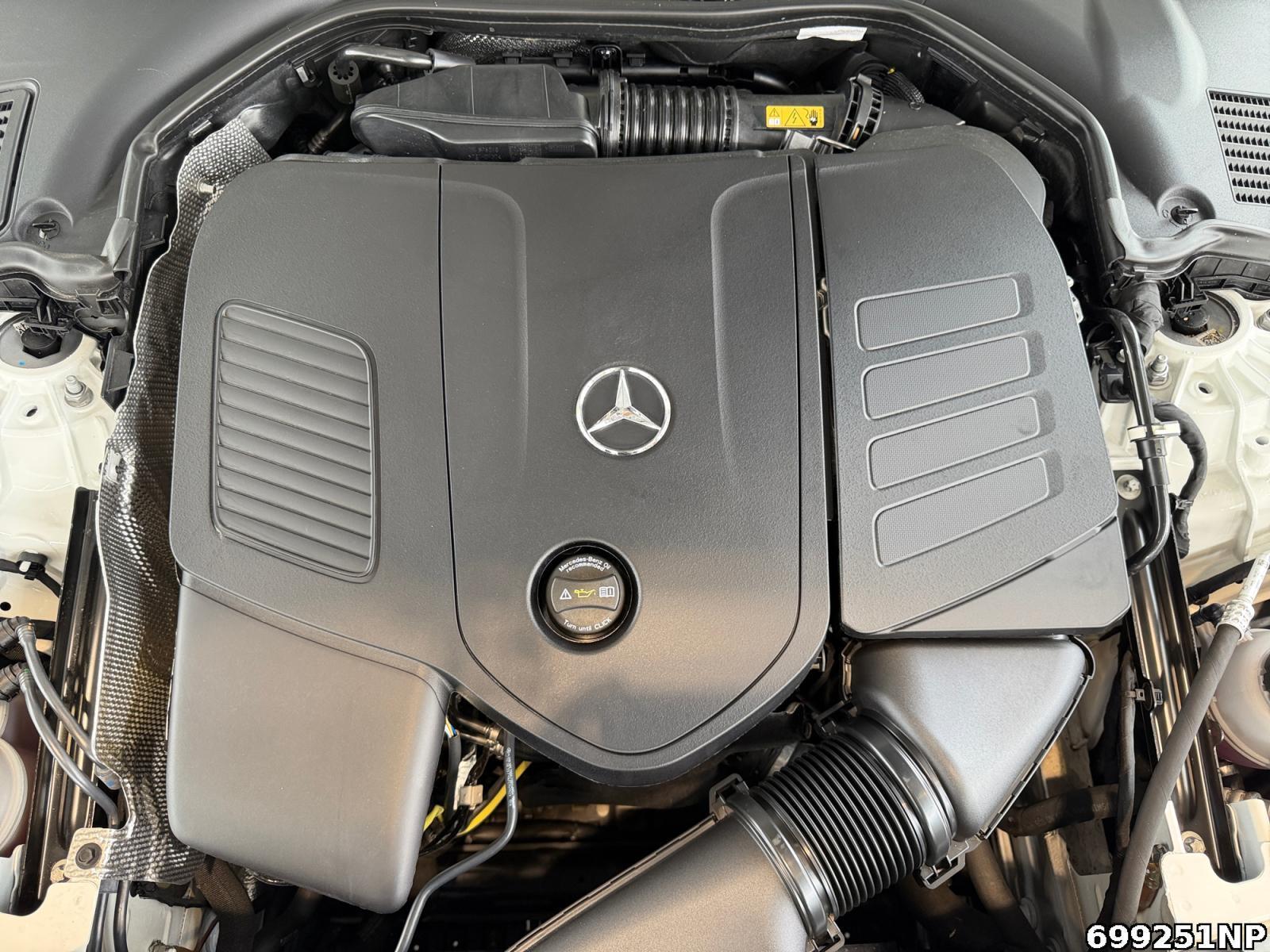 Fahrzeugabbildung Mercedes-Benz C 200 T AMG AHK Panorama Night Memory Carplay