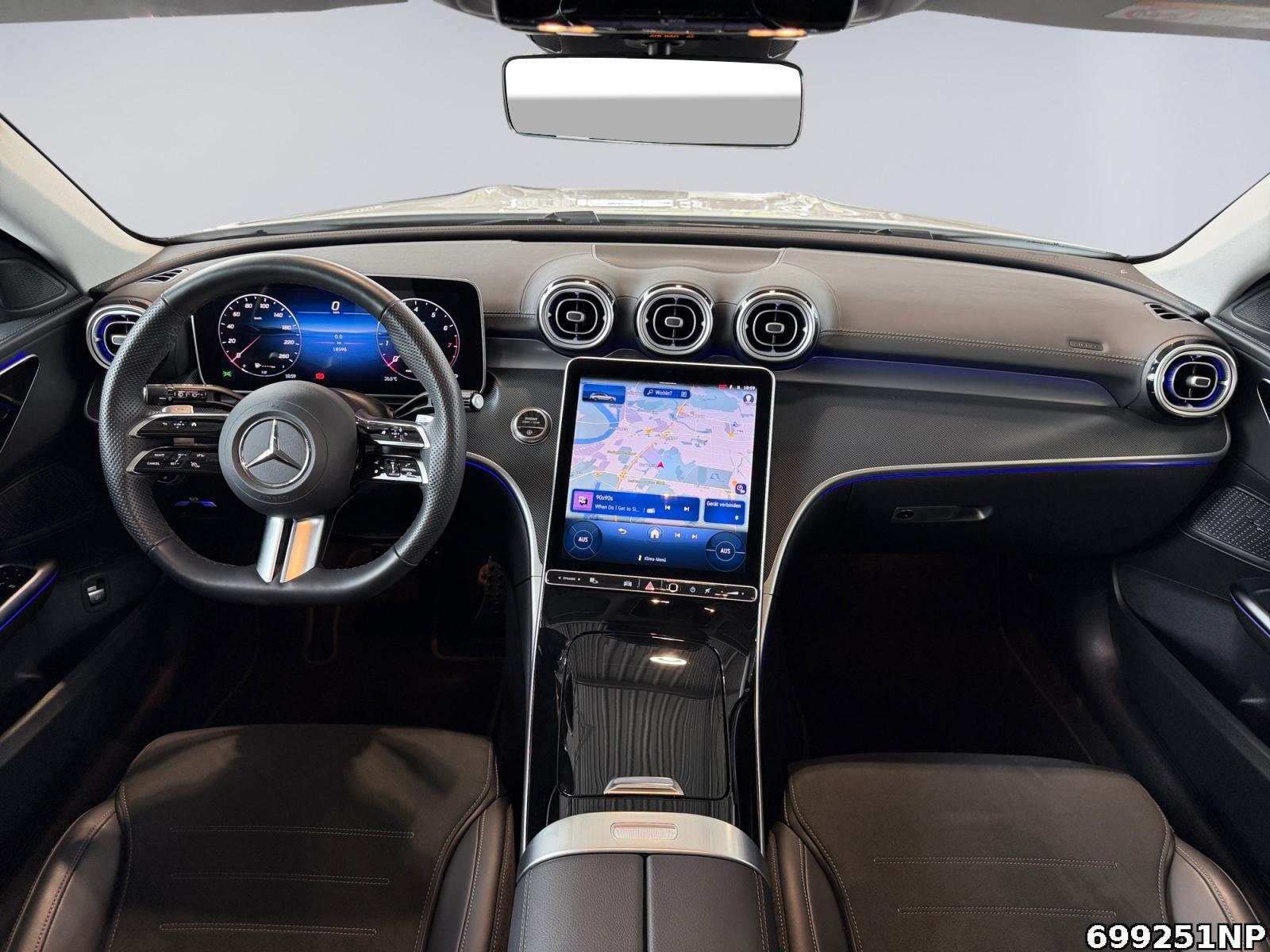 Fahrzeugabbildung Mercedes-Benz C 200 T AMG AHK Panorama Night Memory Carplay