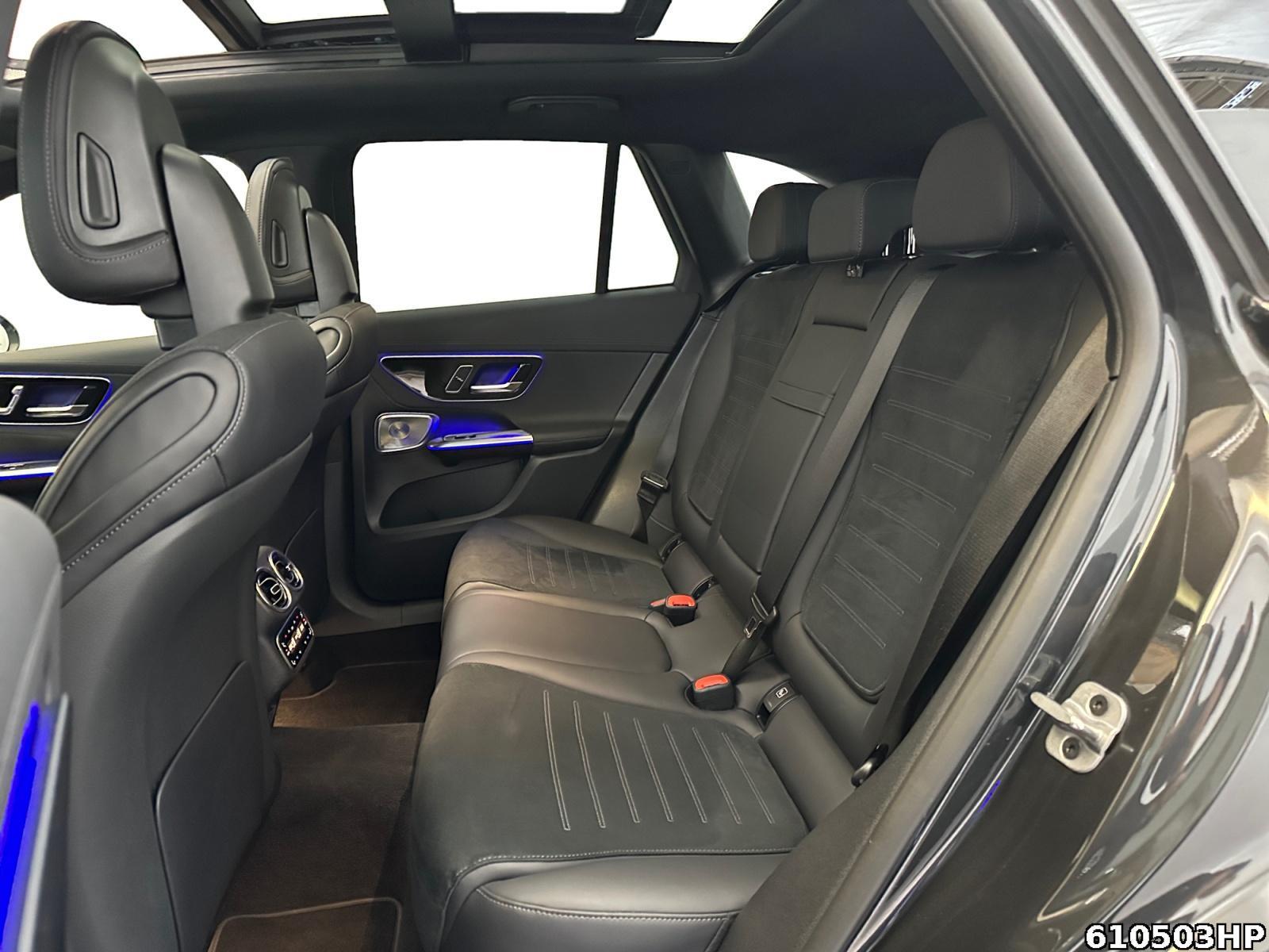 Fahrzeugabbildung Mercedes-Benz GLC 300 d 4M AMG Premium Plus Panorama