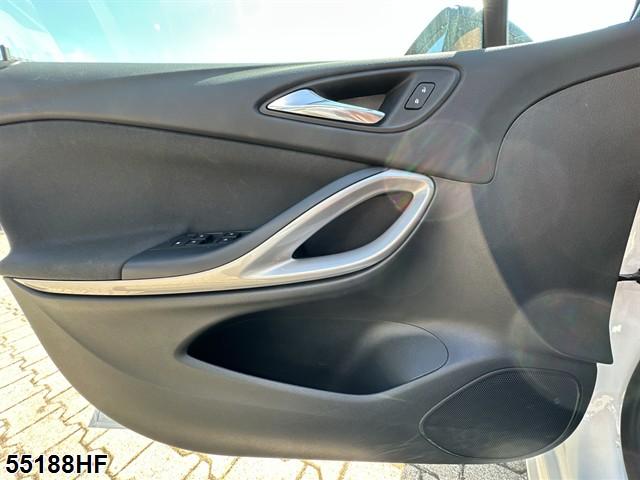 Fahrzeugabbildung Opel Astra K GS Line SHZ+NAVI+LED+TEMPOMAT