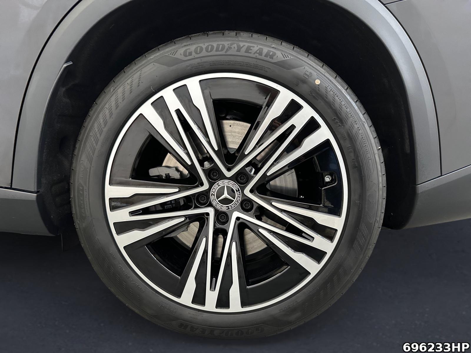 Fahrzeugabbildung Mercedes-Benz GLC 400 EQ 4MATIC +AVANTGARDE+ADVANCE-PLUS+AHK+