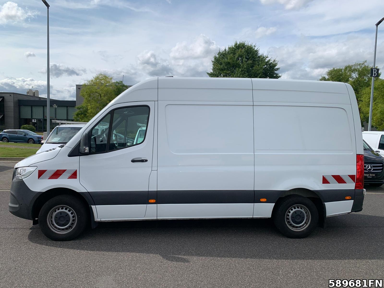 Fahrzeugabbildung Mercedes-Benz Sprinter 314 L2H2 KLIMA*STANDHEIZ*SEILWINDE/KRAN