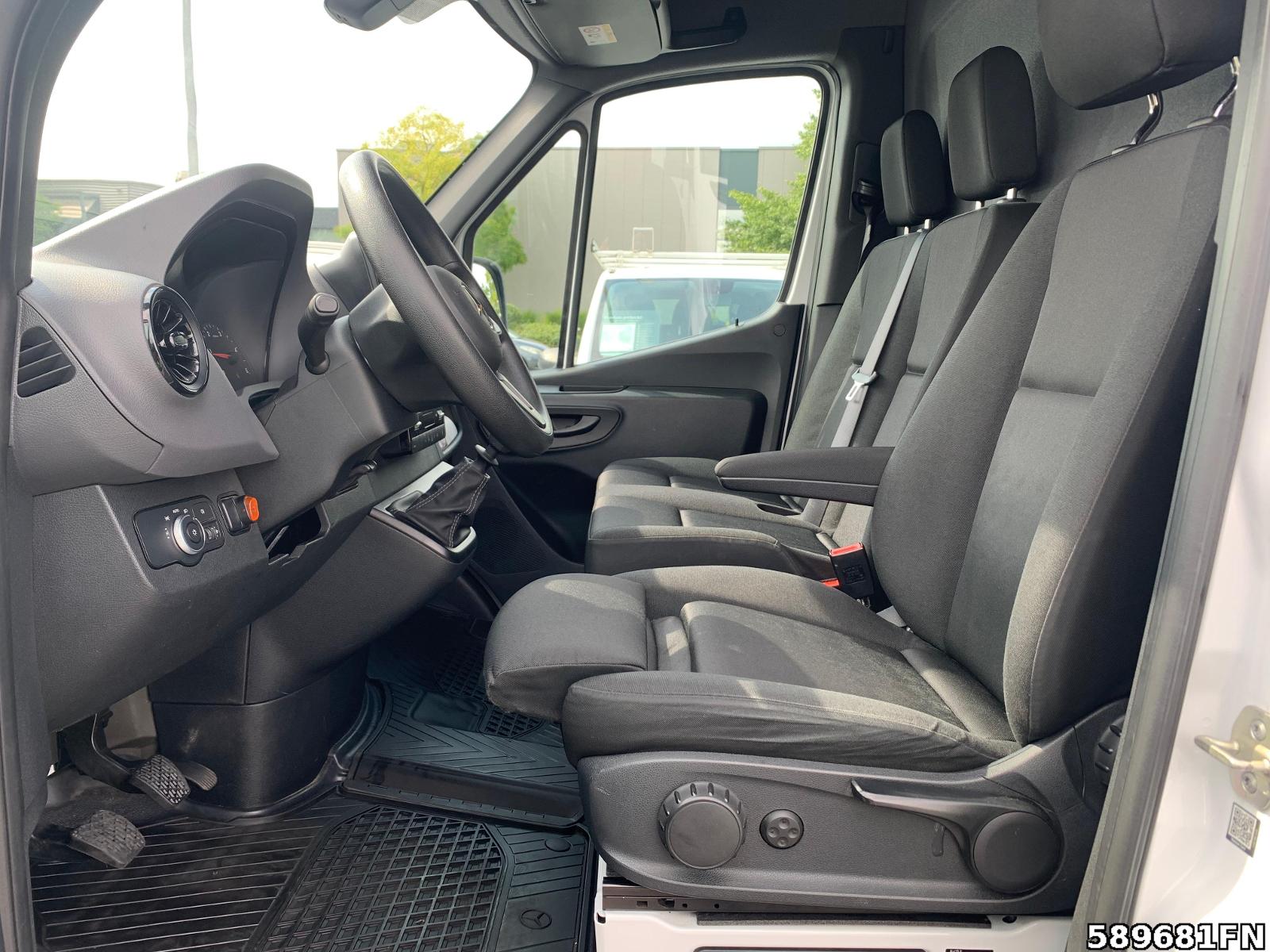 Fahrzeugabbildung Mercedes-Benz Sprinter 314 L2H2 KLIMA*STANDHEIZ*SEILWINDE/KRAN