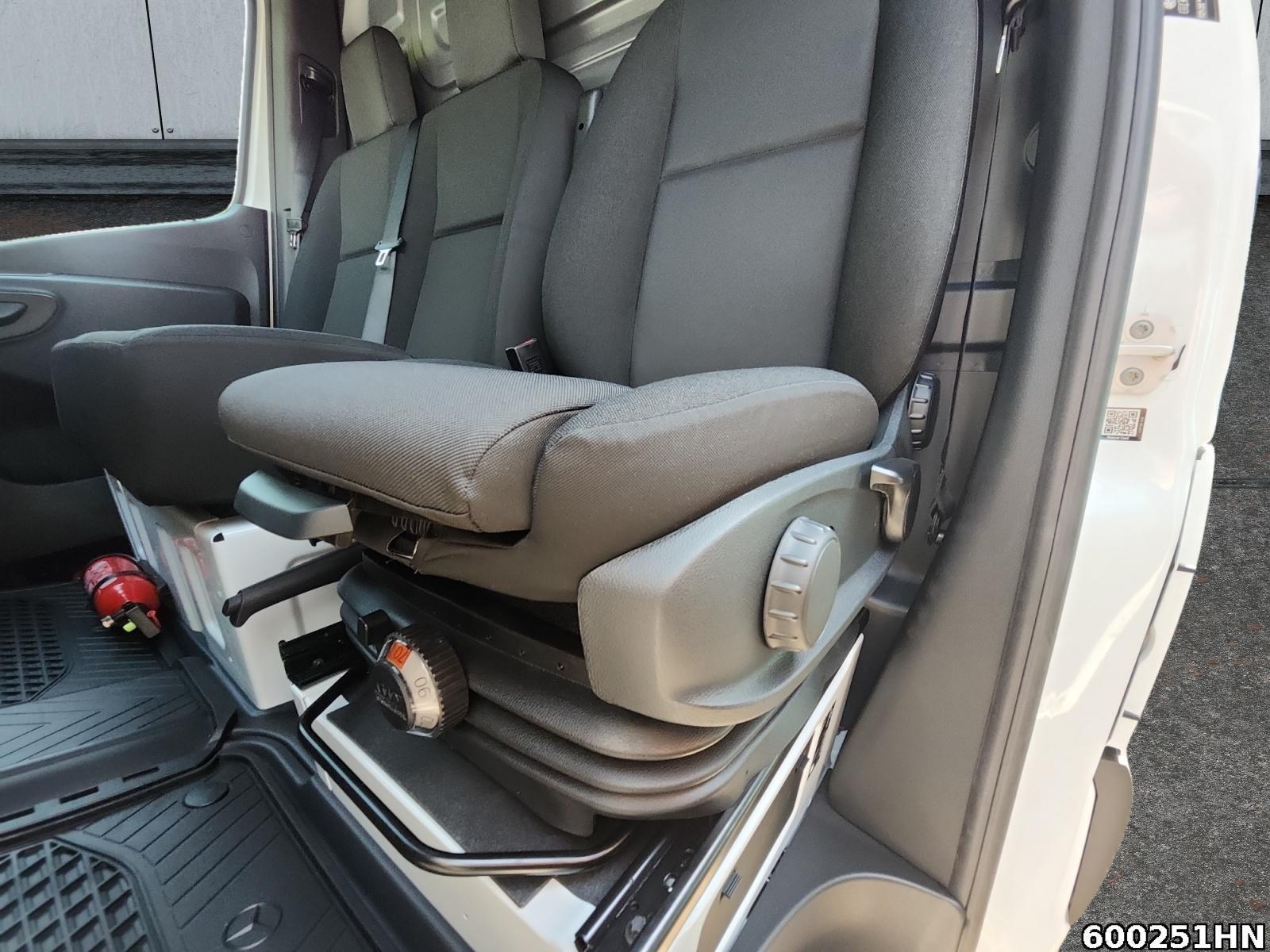 Fahrzeugabbildung Mercedes-Benz Sprinter 319 CDI Kasten PRO*Extralang*XXL*LED*